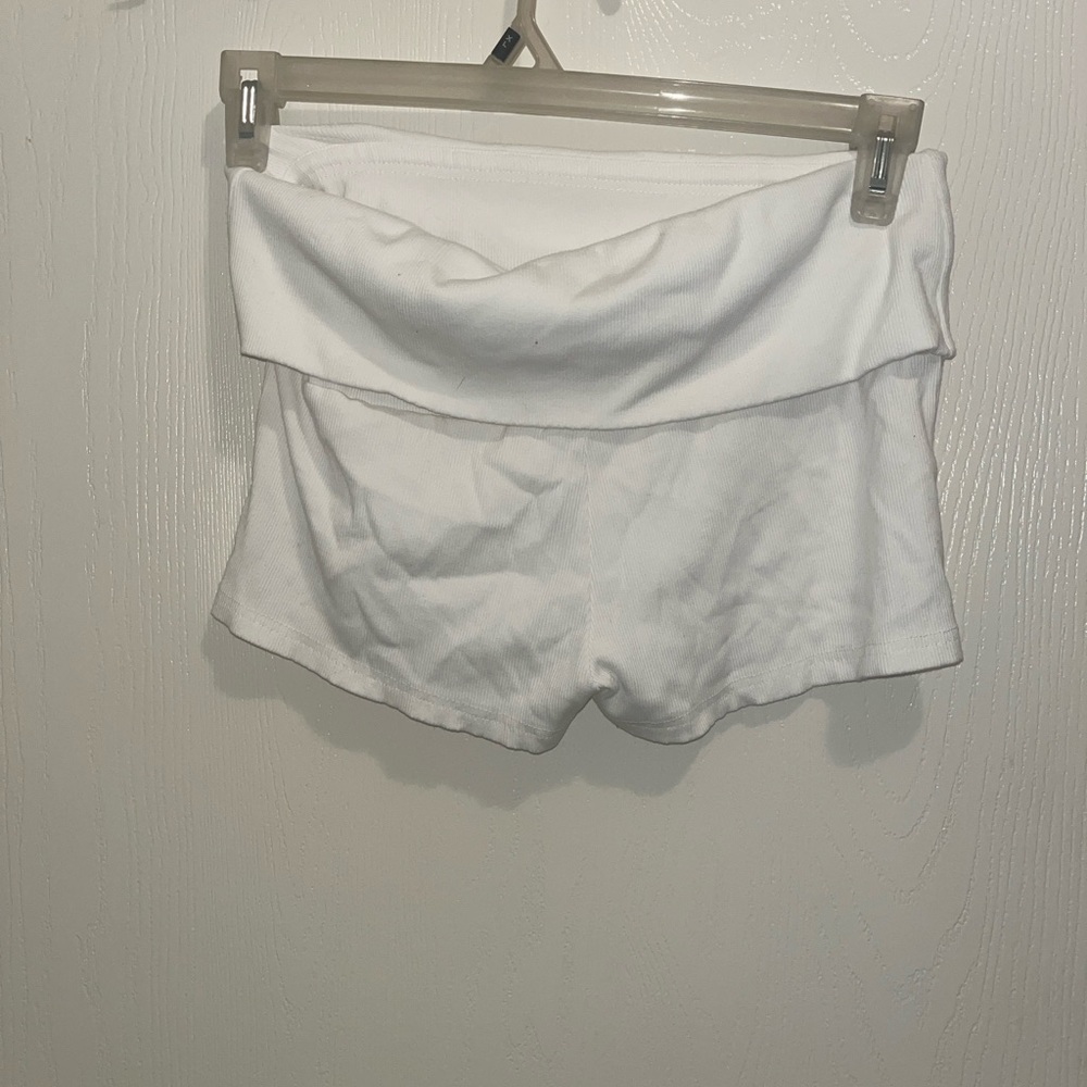 Missguided White Crop Top with Pink Bejeweled Floral Design - Picture 7 of 8